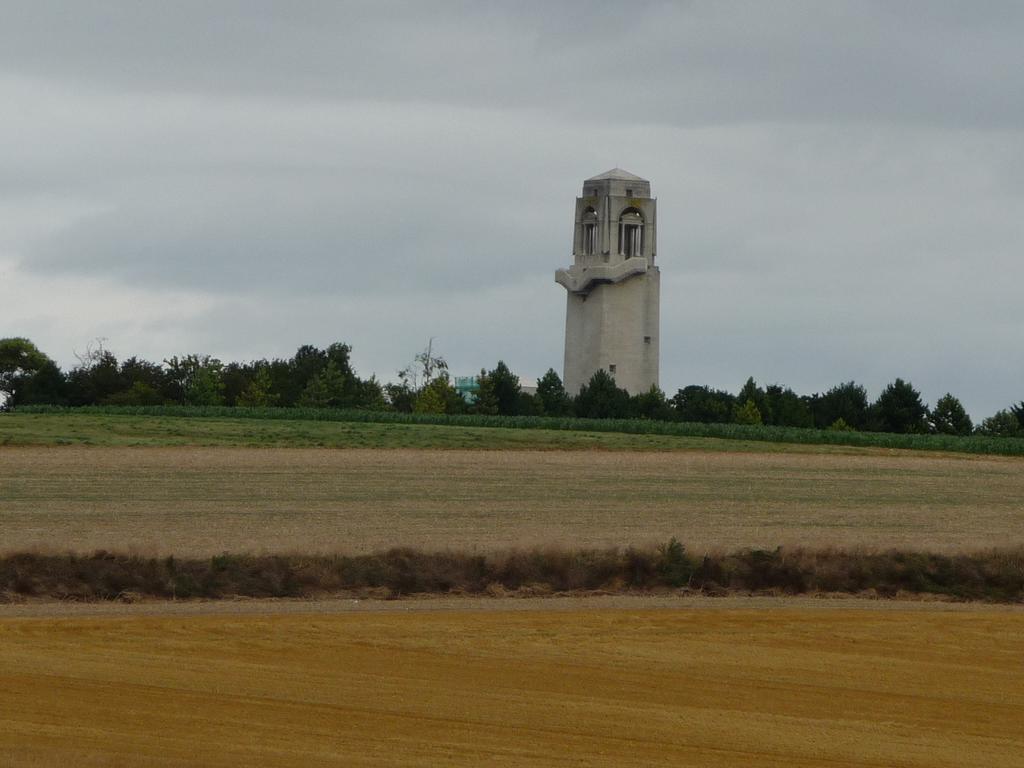 Hotel Le Relais De L'Aube Villers-Bretonneux Esterno foto