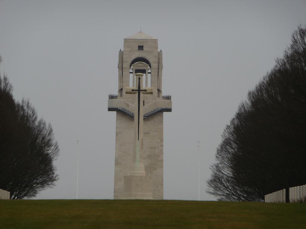 Hotel Le Relais De L'Aube Villers-Bretonneux Esterno foto